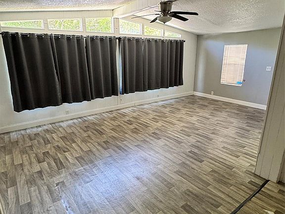3rd image of 720 NW 214th Avenue