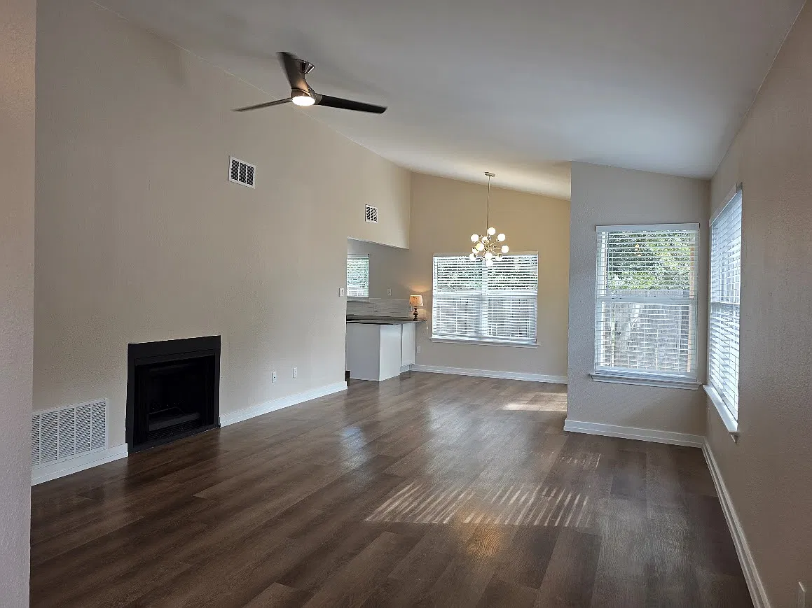5925 Kevin Kelly Place — Photo 2