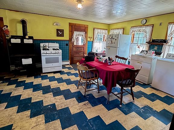 5th image of 76 Cooleyville Rd