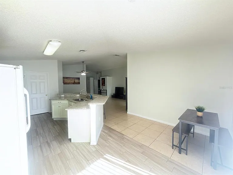730 Garberia Dr — Photo 14
