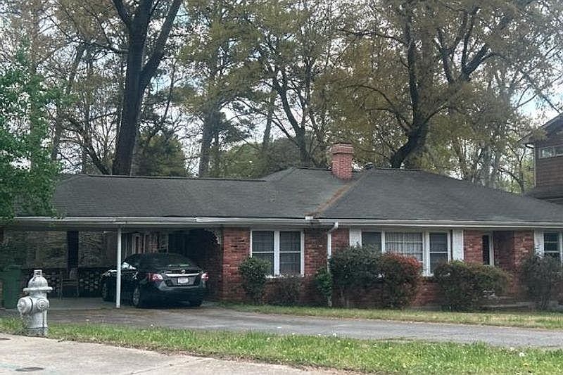 1st image of 3557 Rockhaven Cir NE