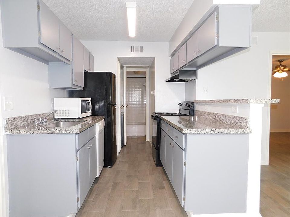 Briar Point Condominiums 12660 Ashford Point Dr Houston TX Zillow