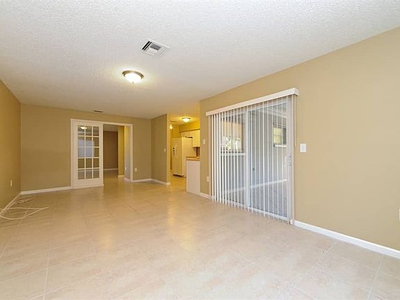 5th image of 6409 109th Ave