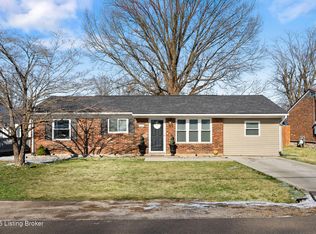 154 Greenbriar Ln, Louisville, KY 40229