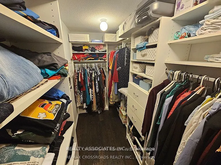 35 Cutts Cres — Photo 13