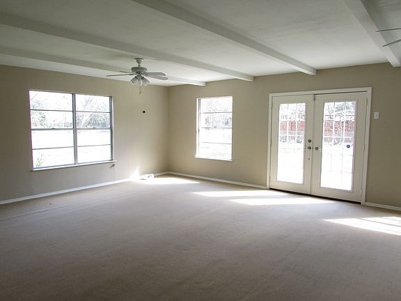 5th image of 1022 Oblate Dr