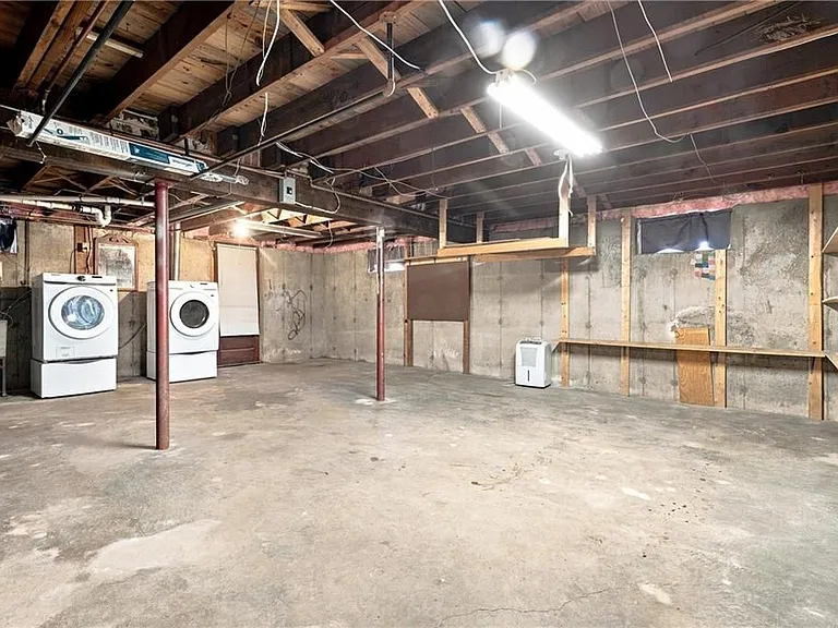 23 Amory St — Photo 24