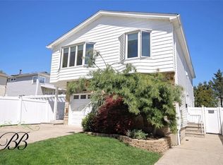 17 Deserre Ave, Staten Island, NY 10312