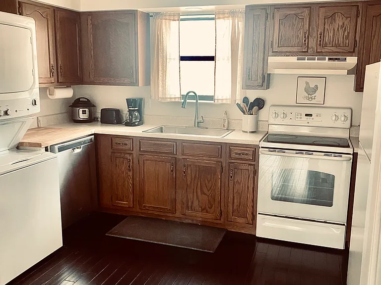 1406 S Circle Dr — Photo 10