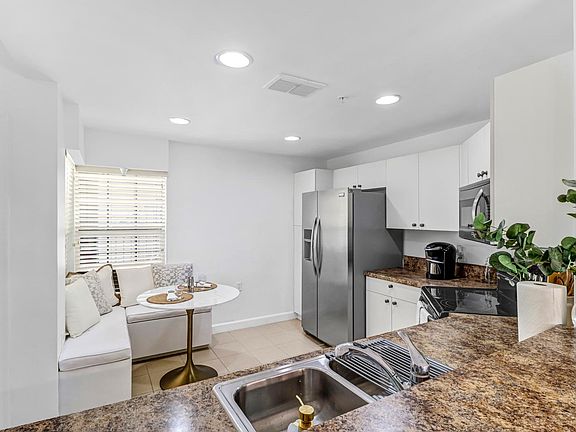 4th image of 3021 Driftwood Way Unit 3103