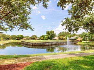 9278 Coach House Ln, Estero, FL 33928