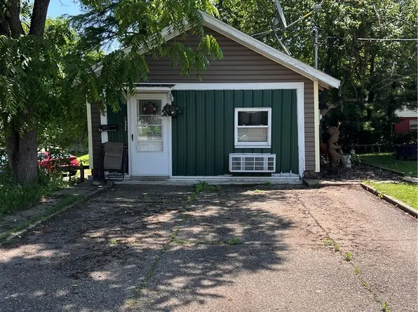 108 Oaklawn Ave #B, Woodsfield, OH 43793