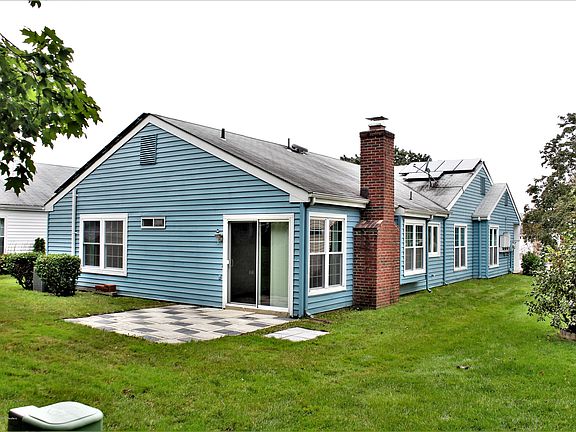 4th image of 115 Buckingham Dr