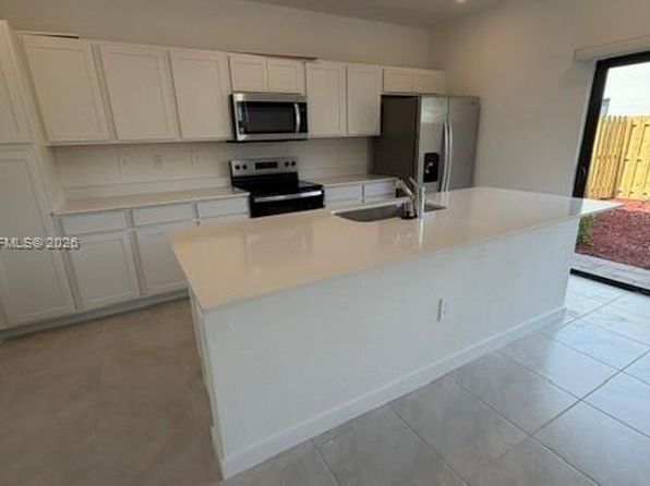 1302 NE 4th Ave #0