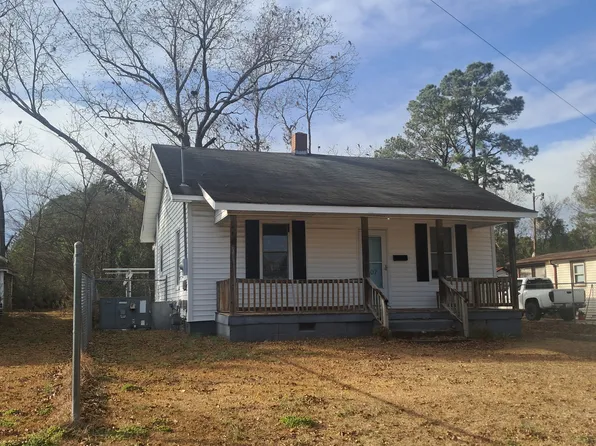 (undisclosed Address), Roanoke Rapids, NC 27870