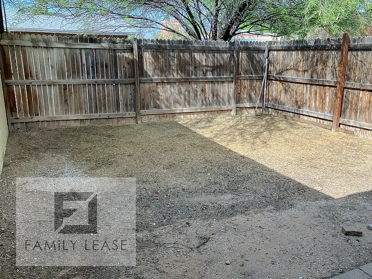 4055 E Bellevue St — Photo 12