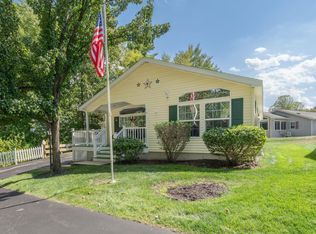 152 Ledgewood Way, Manchester, NH 03104