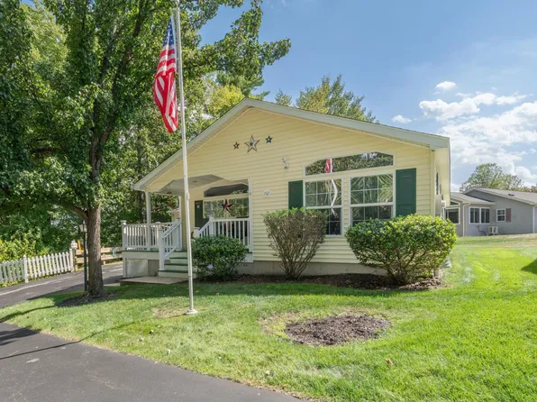 152 Ledgewood Way, Manchester, NH 03104