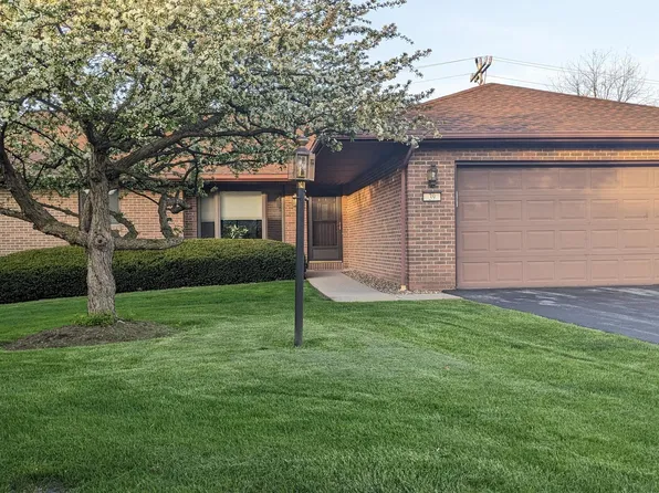 1244 Westerly Pkwy APT 39, State College, PA 16801