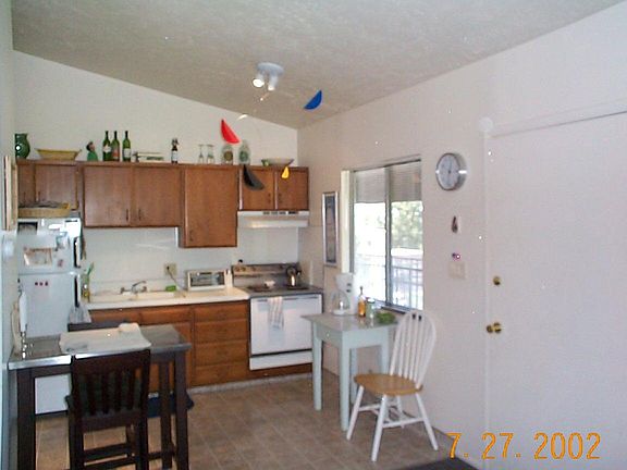 4th image of 1034 E 700 S APT 3