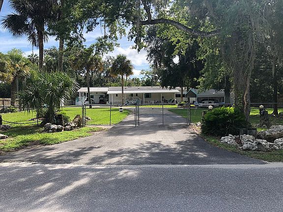2nd image of 5639 S Boulevard Dr