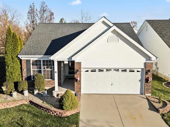 286 Keystone Ct, O Fallon, IL 62269