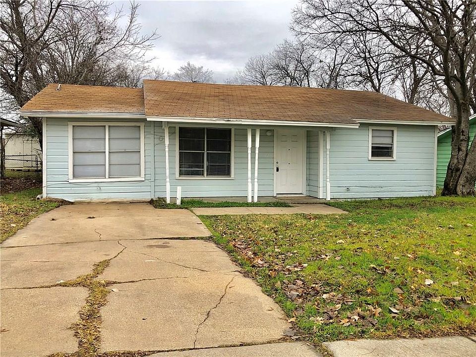 1st image of 429 Darlene Ln