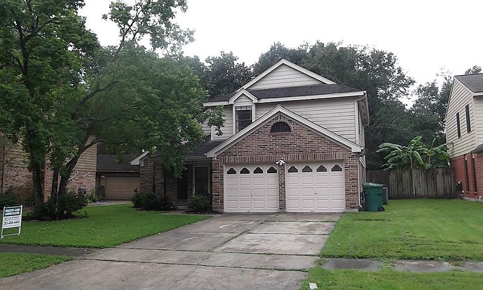 1st image of 2625 Sawyer Dr