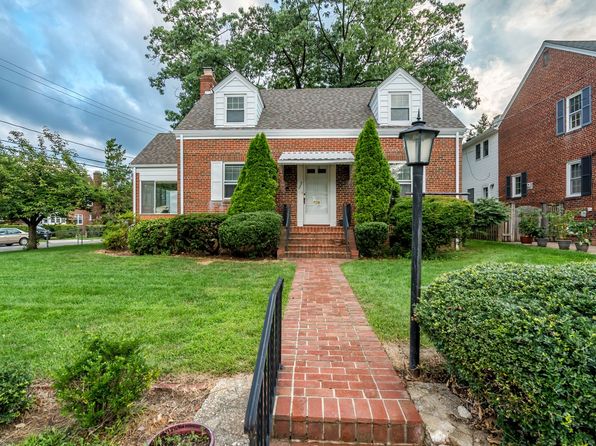 2300 N Buchanan St