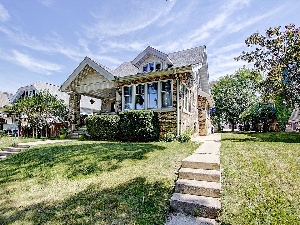 1st image of 4466-68 N Bartlett