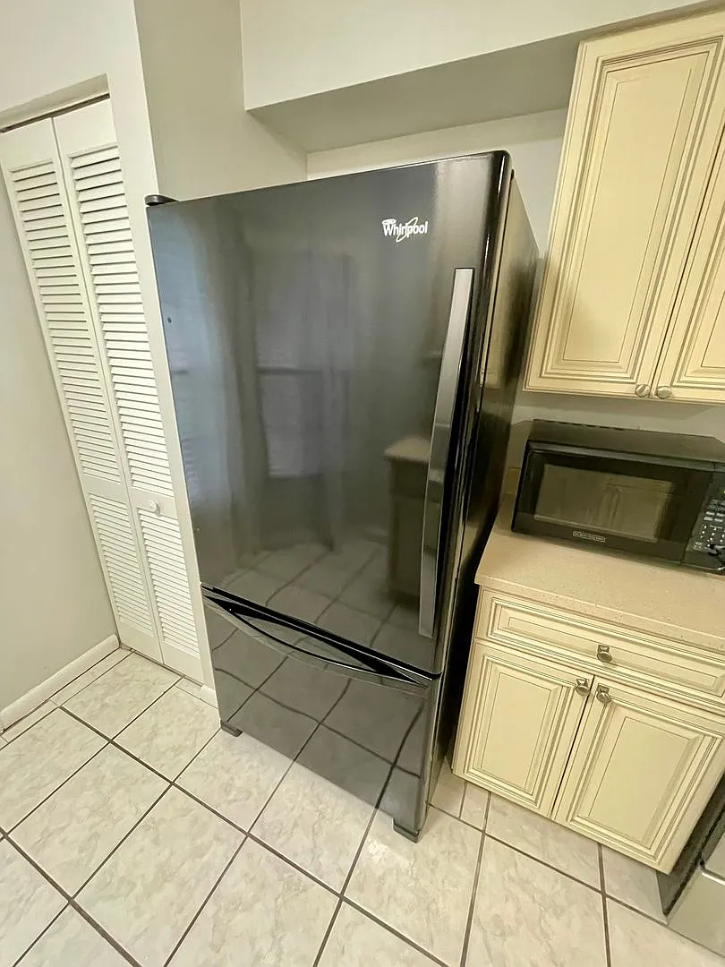 2- Bedroom Corner Villa style home available in Port Orange — Photo 2