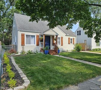 23100 Seneca St, Oak Park, MI, 48237