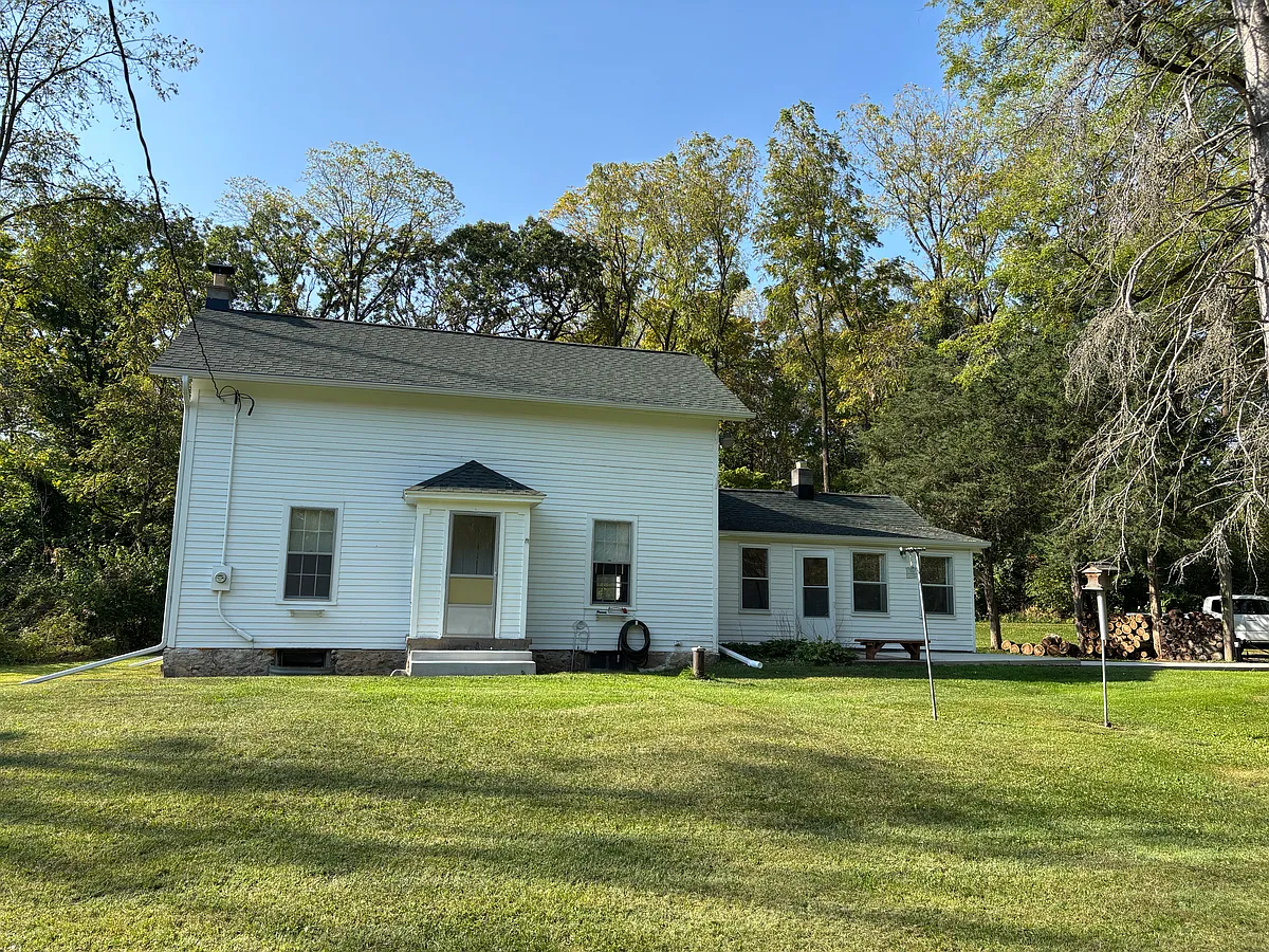 Building Photo - W310S7231 County Road I