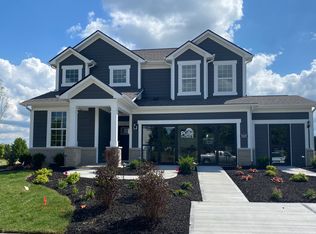 5529 Noble Crossing Pkwy W, Noblesville, IN 46062