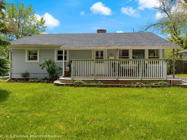 26 E Normandy Dr, Chicago Heights, IL 60411