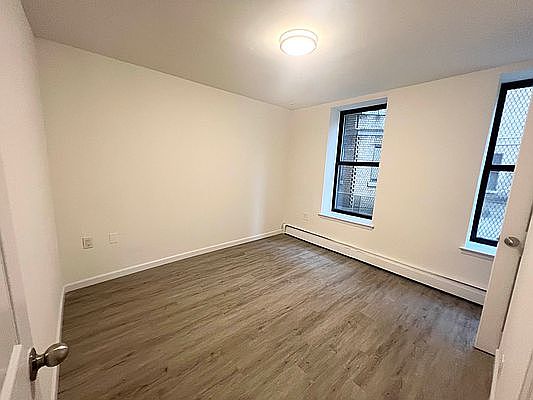 3rd image of 1230 Sheridan Ave #1G
