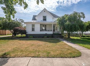 132 Godfroy Ave, Monroe, MI 48162