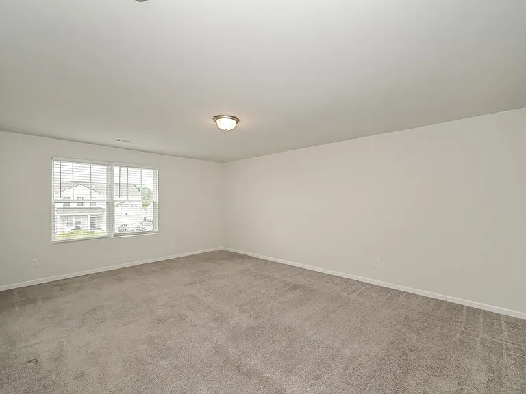 545 Samuel Lee Ln — Photo 8