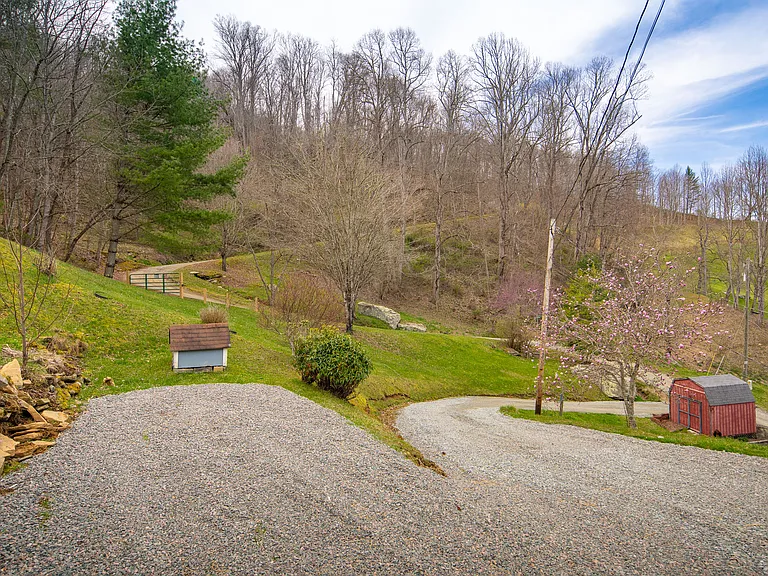 205 Houston Harmon Rd — Photo 37