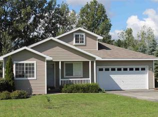 422 Farmstead Ln, Traverse City, MI 49685