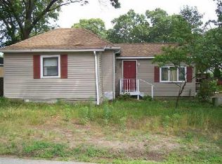 105 John St, Warwick, RI 02889
