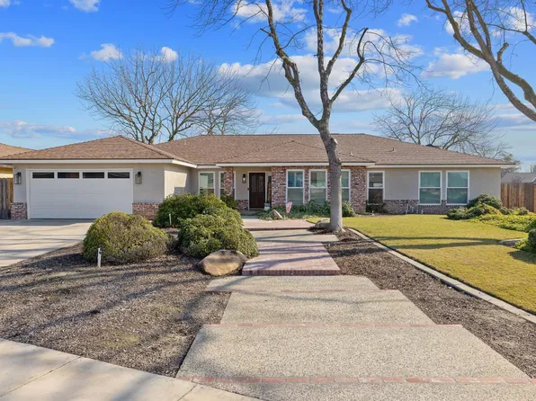 2557 Chestnut St, Hanford, CA 93230