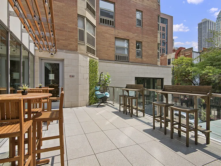 Chestnut Place-Residential — Photo 17