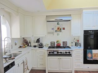 68 Old Ridgebury Rd, Danbury, CT 06810