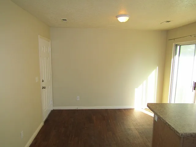 1370 N General Dr — Photo 4