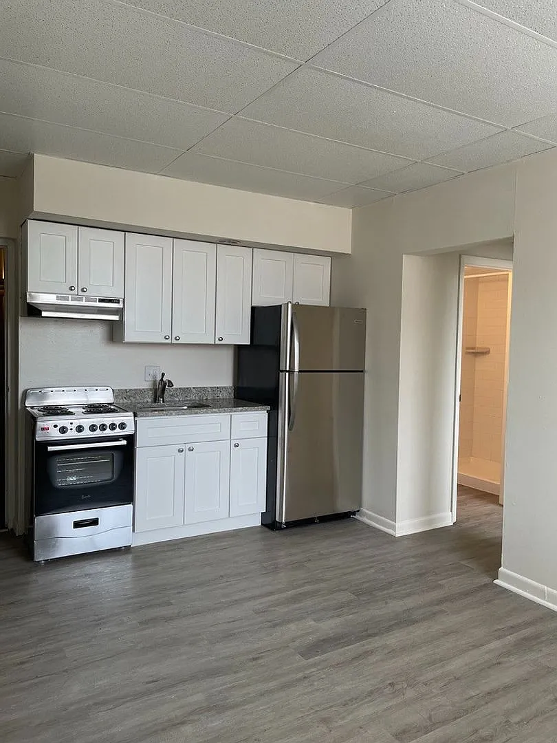Morris Apartments — Photo 3