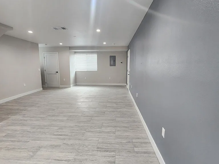 230 N Westlake Ave #1 — Photo 4