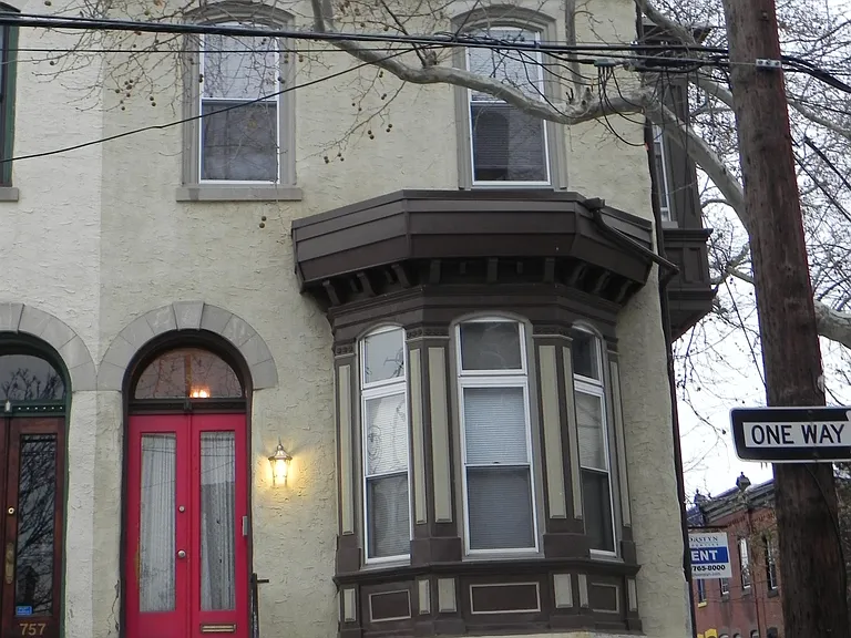 755 N 26th St #1 — Photo 11