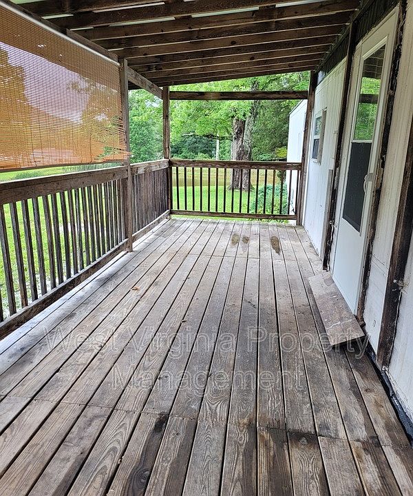 1st image of 155 Crawford Ln