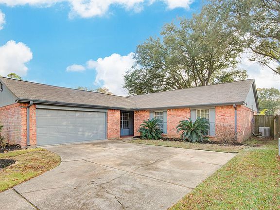 2nd image of 6722 Lynngate Dr